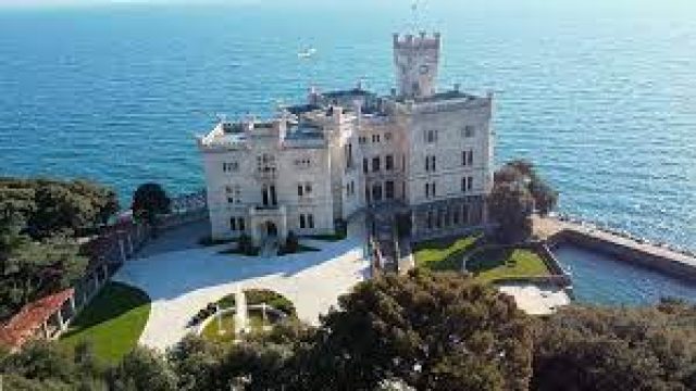 CASTELLO DI MIRAMARE